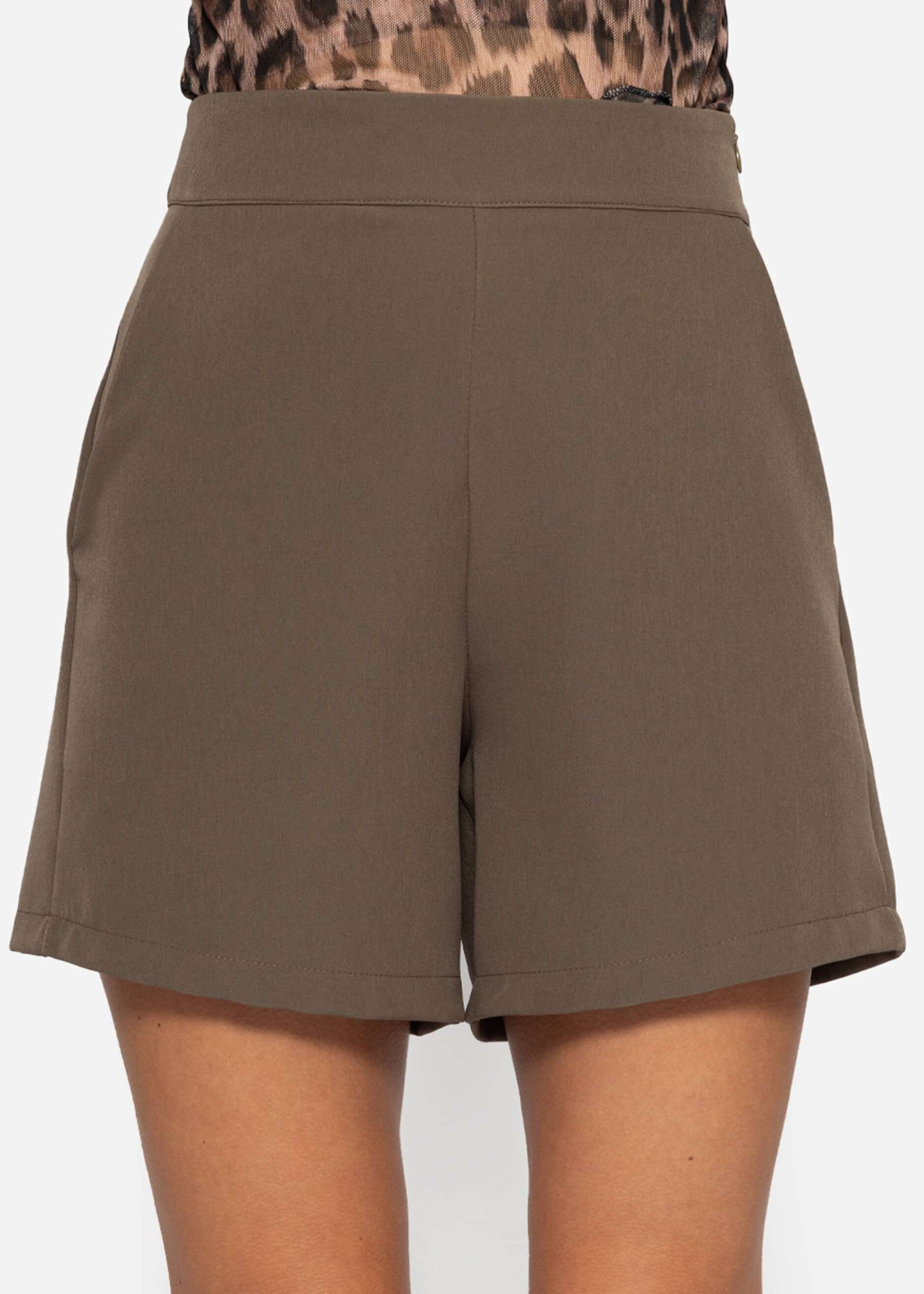 Elegant shorts - taupe