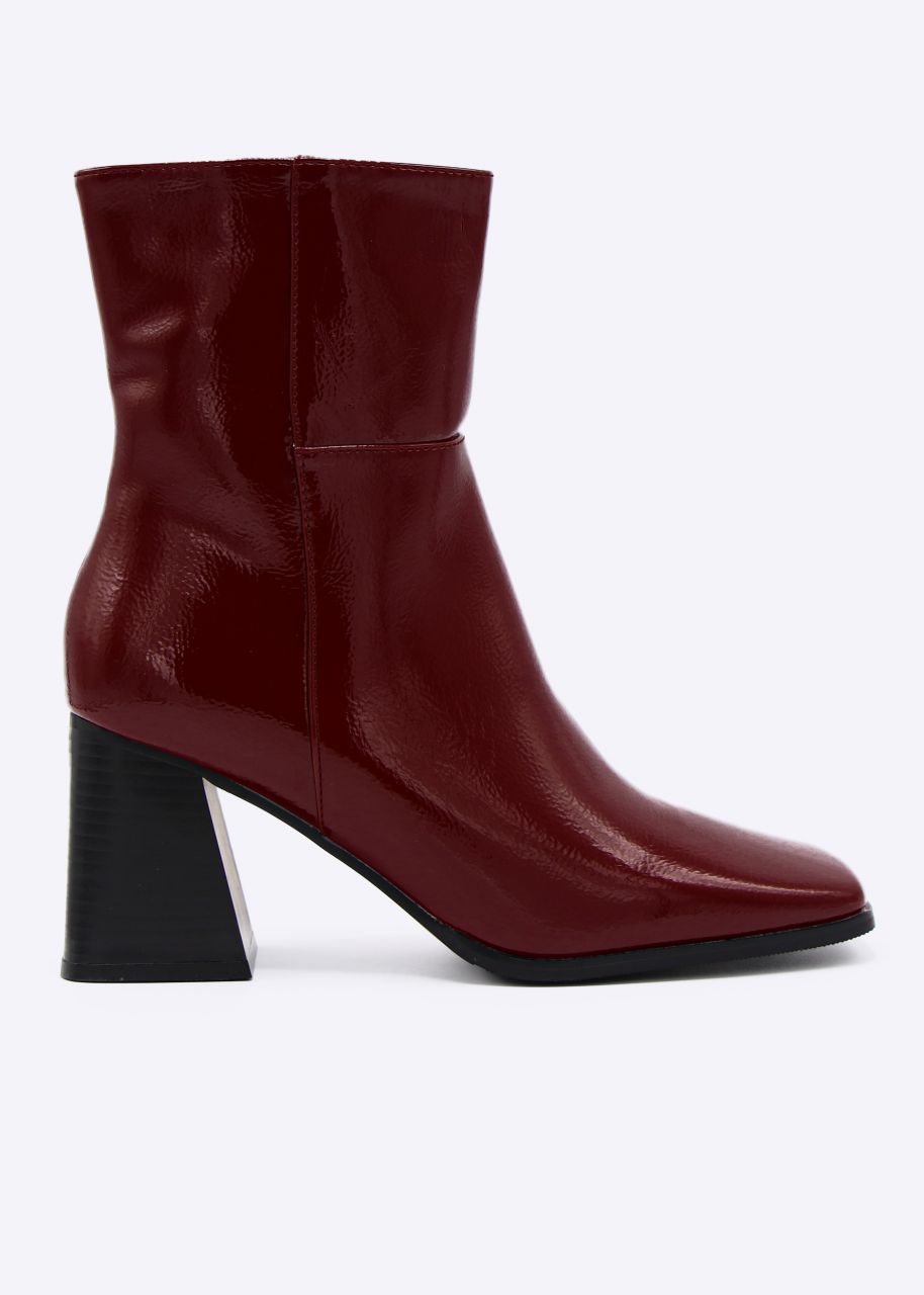 Vinyl ankle boots with square toe, wine red