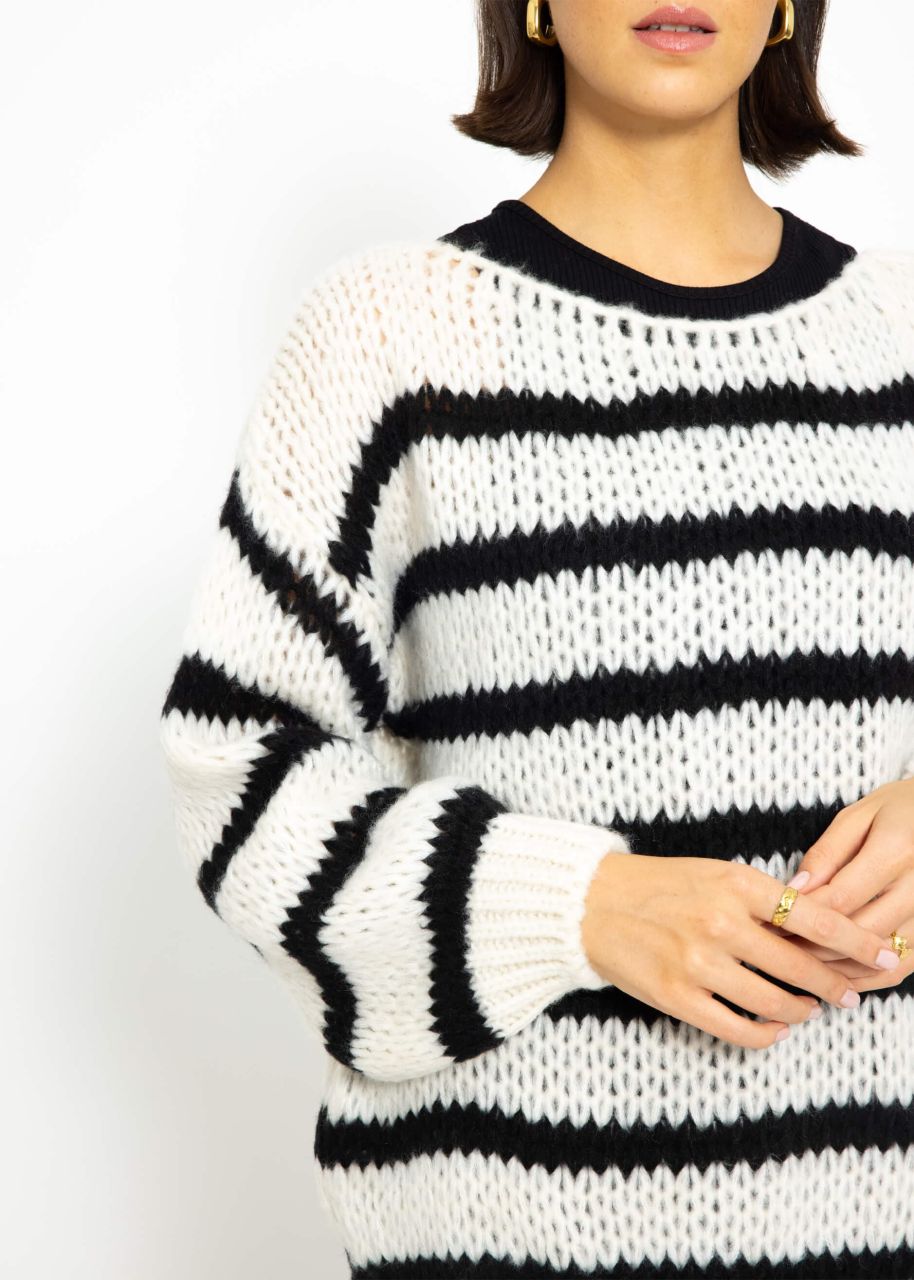 Oversized jumper with black stripes - offwhite