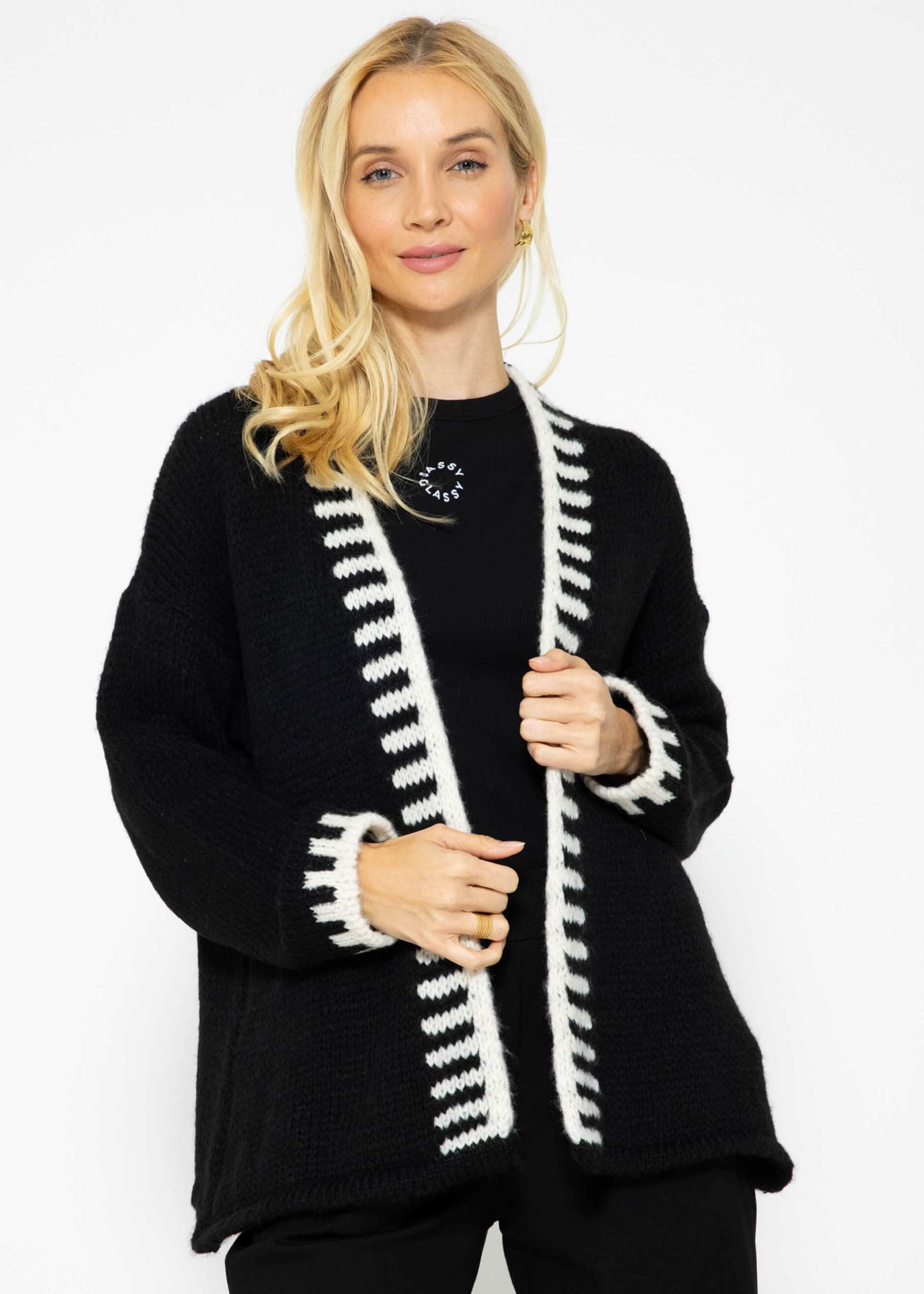 Cardigan with offwhite details - black