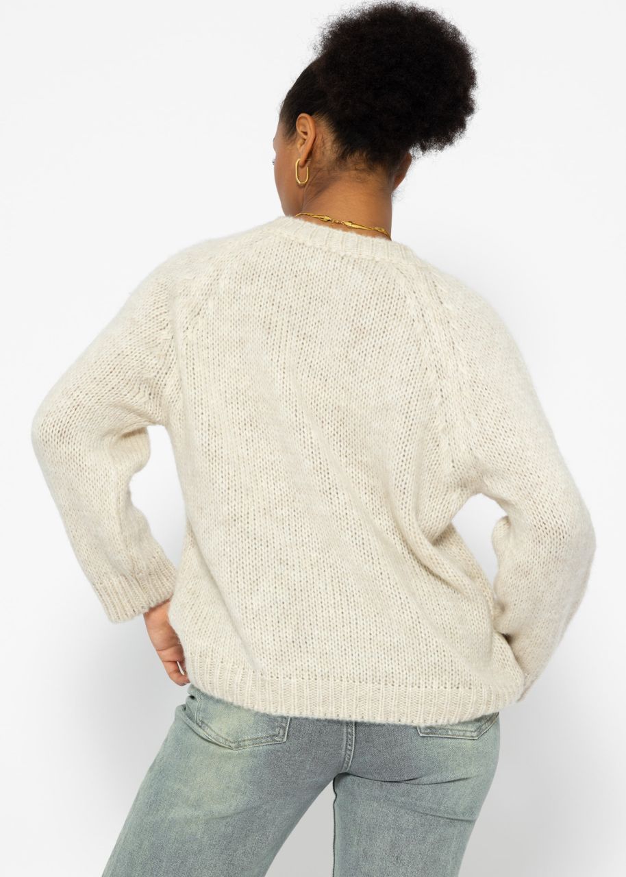 Classic knitted jumper with V-neck and trim - beige