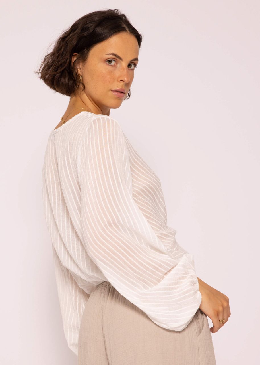 Front looped crop blouse, white