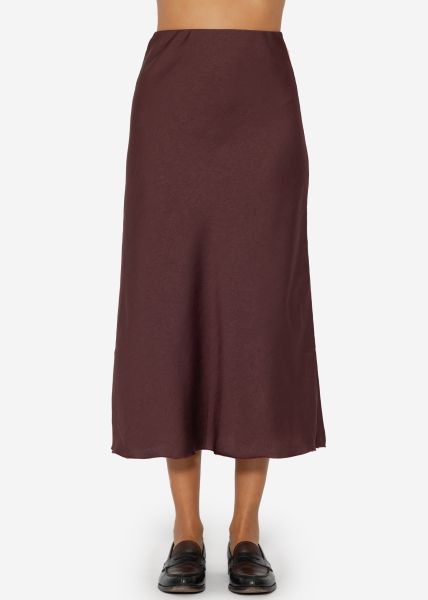 Satin skirt in crash look - burgundy