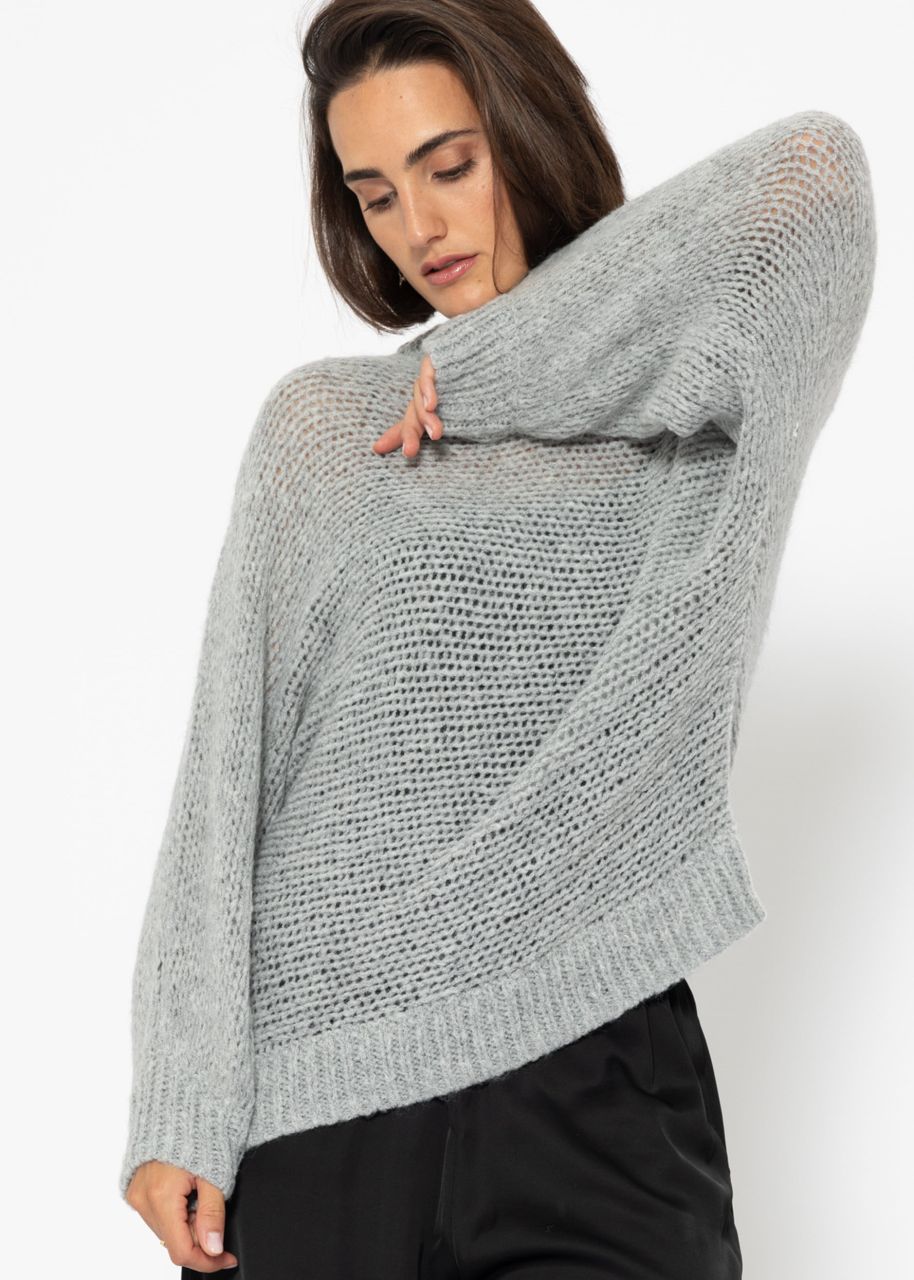 Loose knit jumper with batwing sleeves - grey