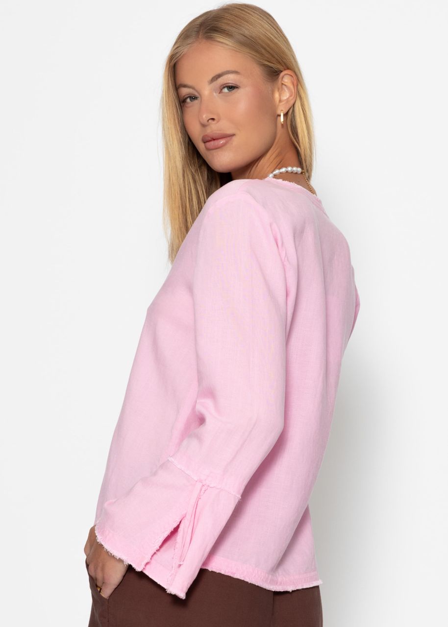 Linen blouse with trumpet sleeves and bow closure - pink