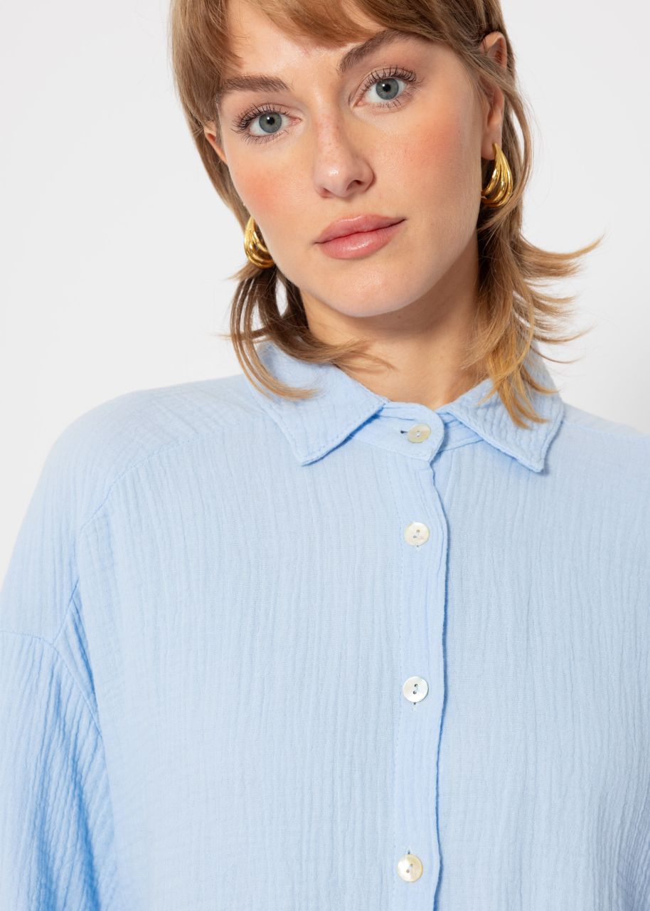 Muslin blouse oversize, short, light blue