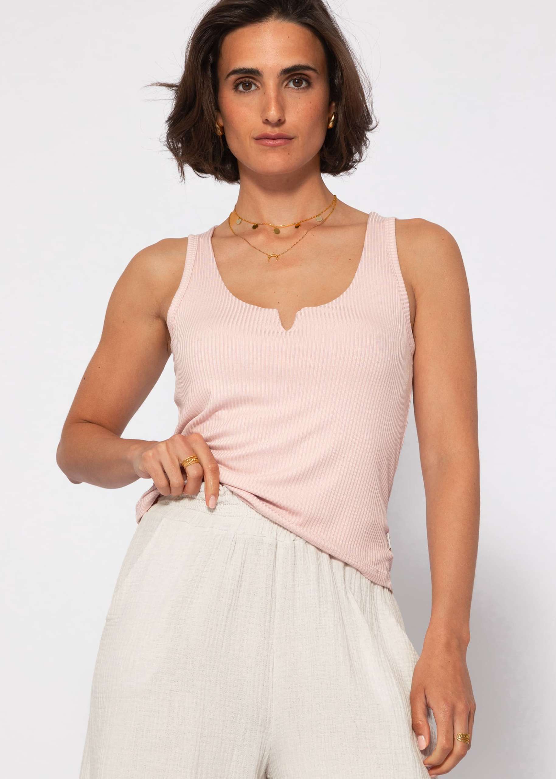 Ribbed top with V-neck - dusky pink