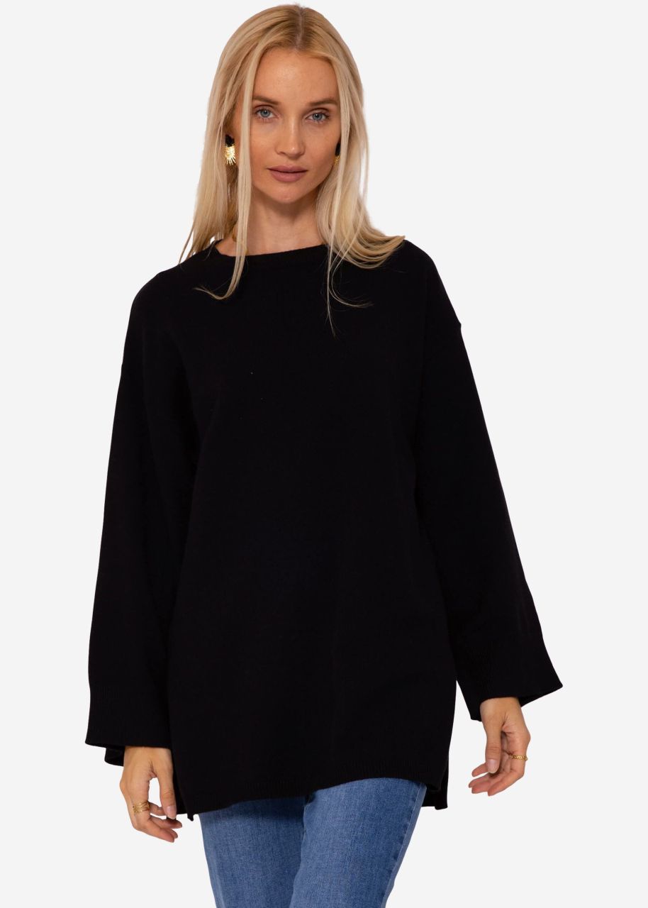 Oversized jumper with side slit - black