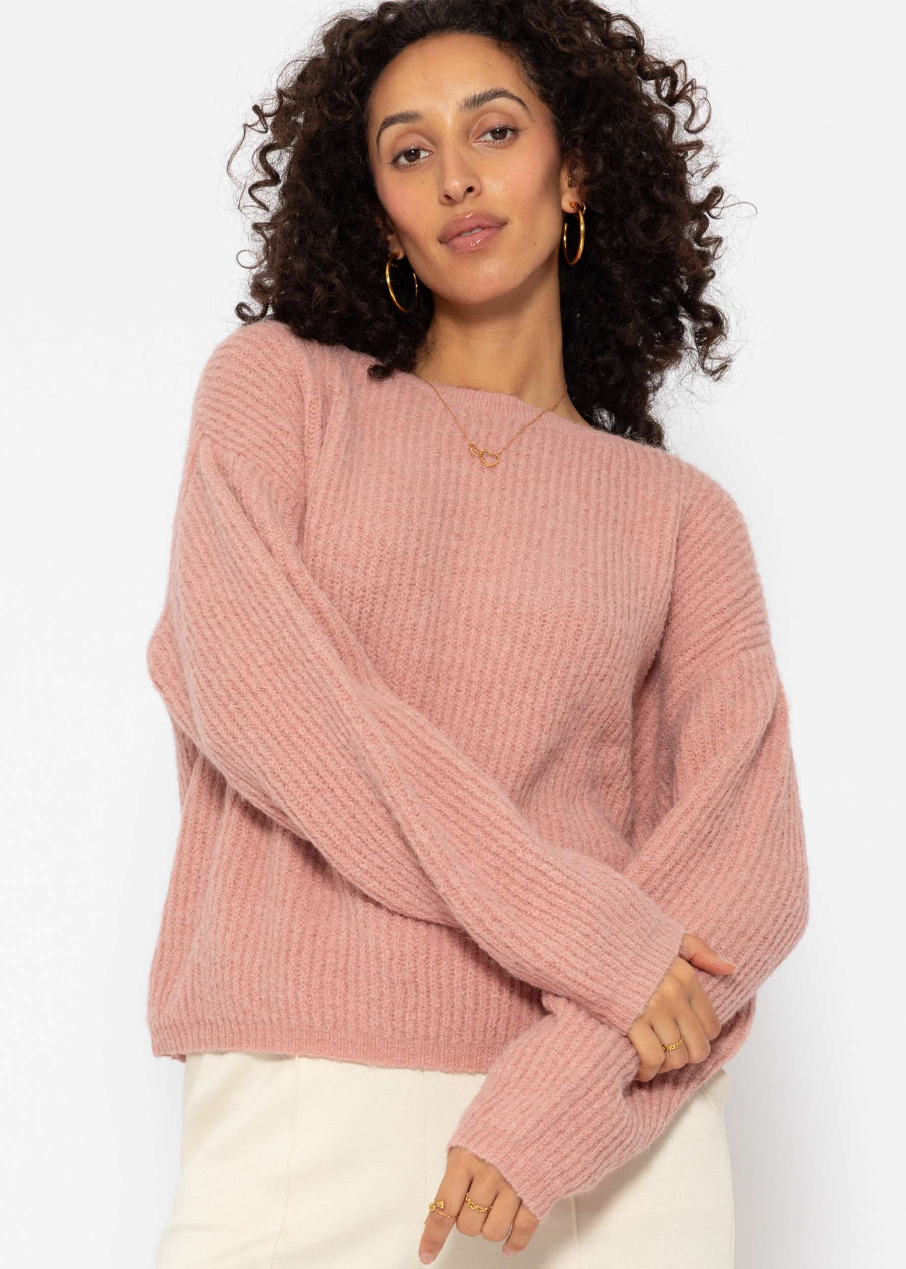 Ribbed jumper with round neckline - dusky pink