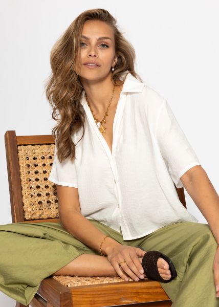 Blouse in crinkle look - white