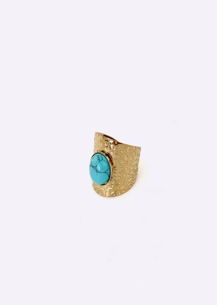 Hammered ring with Turquoise stone, gold