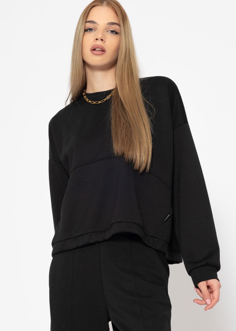 Soft sweatshirt with dividing seams - black