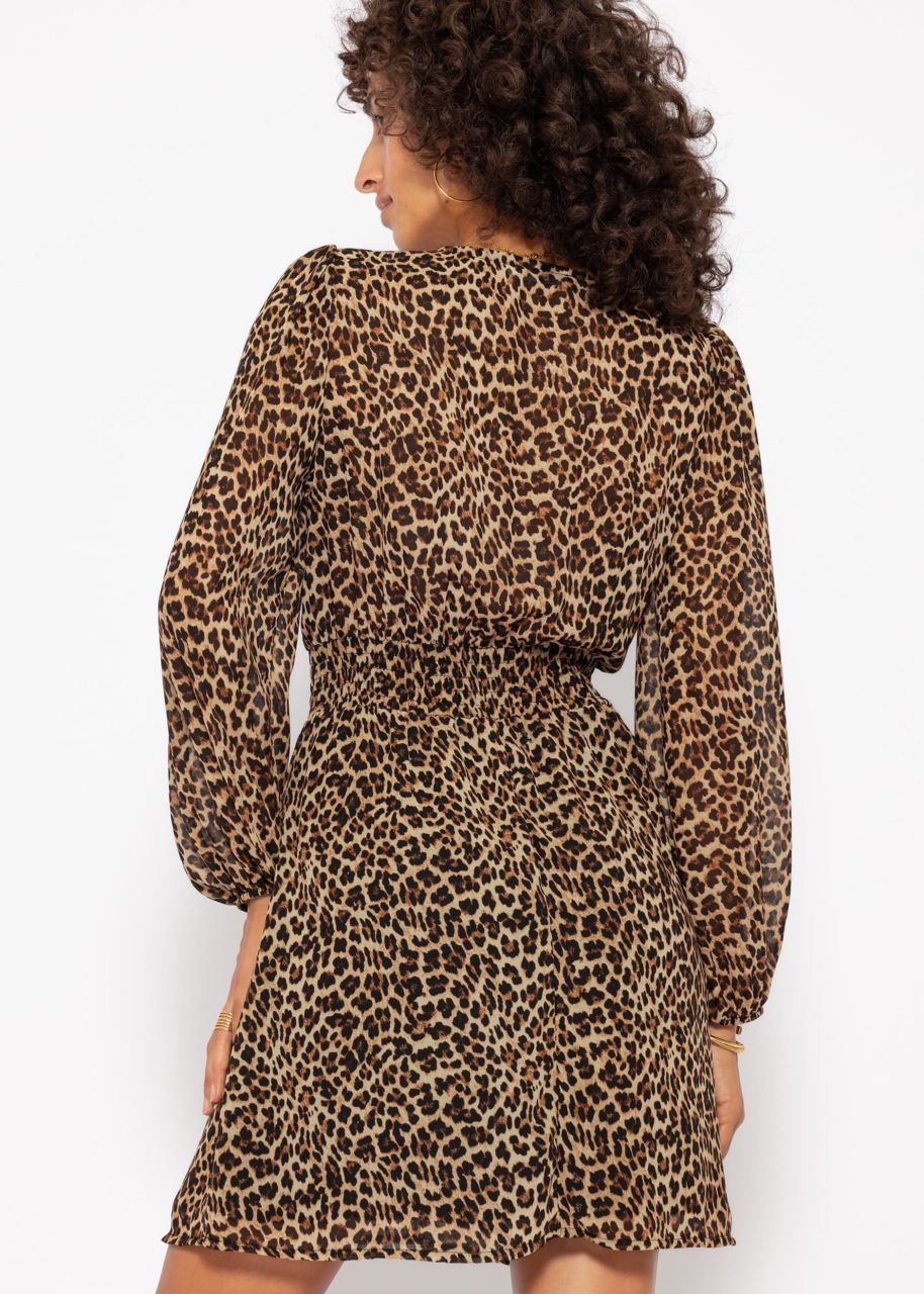 Feminine dress in leo print - brown