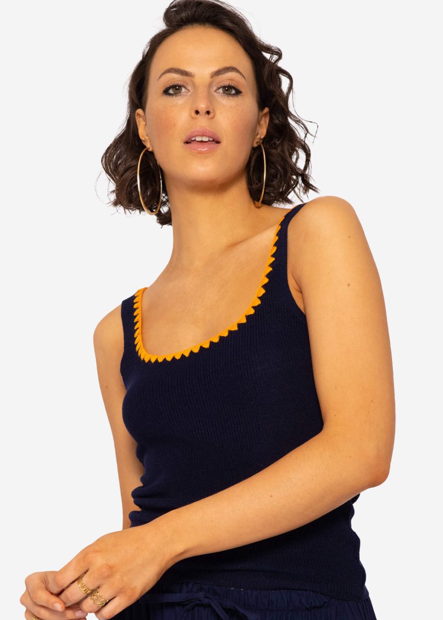 Knitted top with border, dark blue