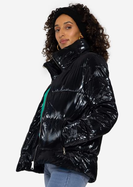 Puffer jacket with stand-up collar - black
