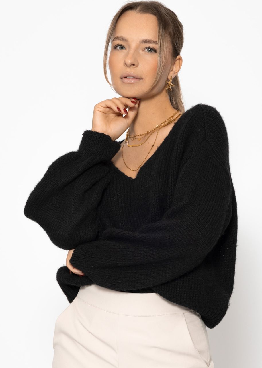 V-neck jumper - black