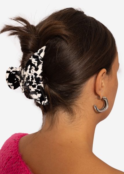 Marbled hair clip, black and white