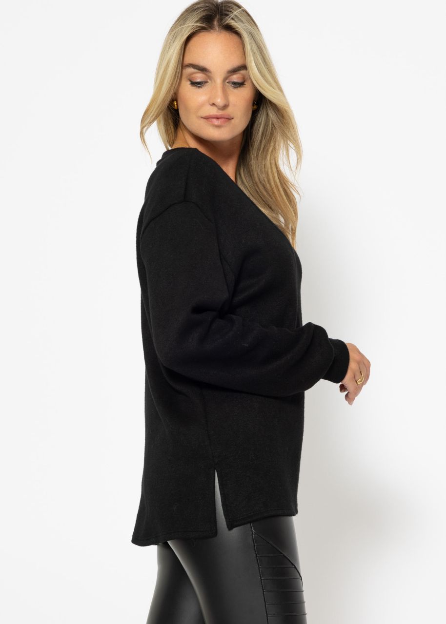 Oversize soft jumper with deep V-neck - black