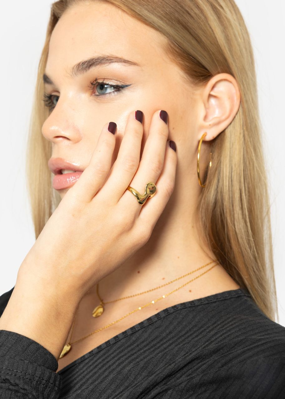 Looped ring - gold