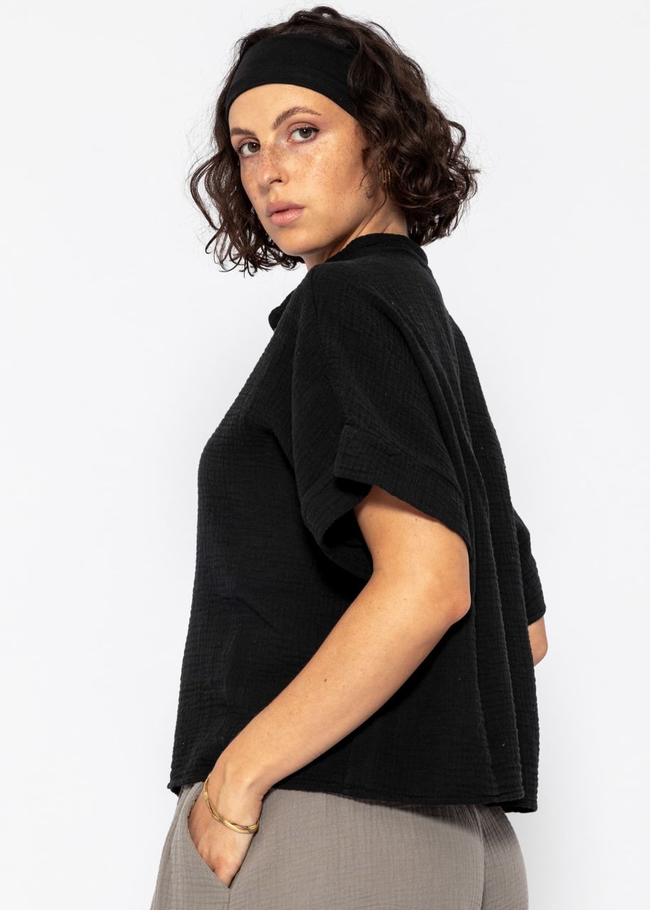 Muslin blouse with cropped short sleeves - black