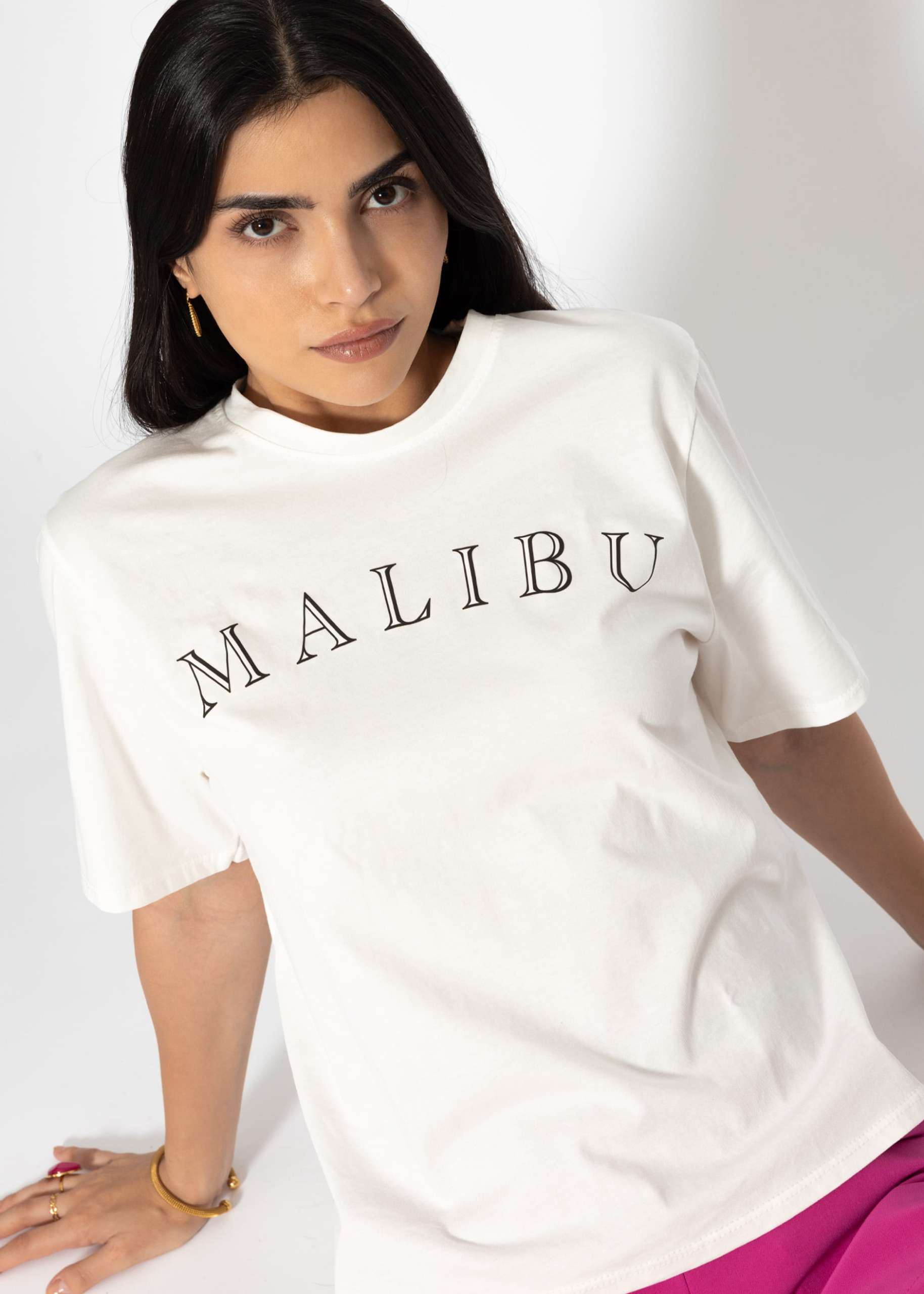 Oversized T-shirt with MALIBU print - offwhite