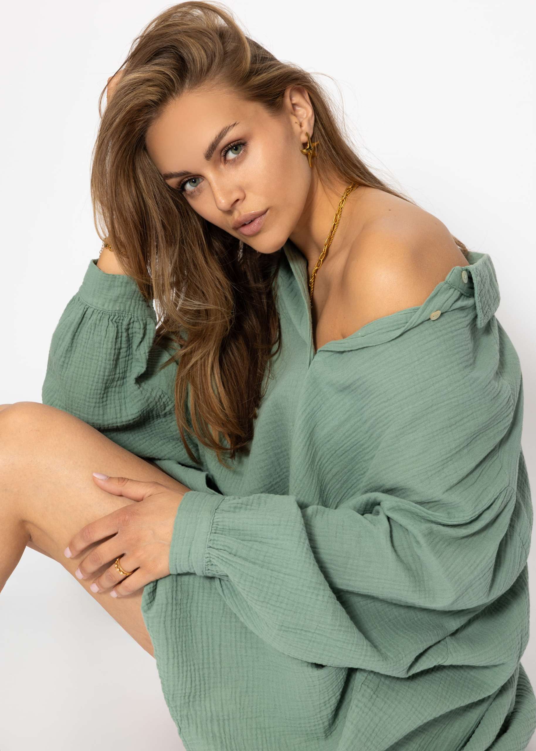 Oversize muslin blouse, sage green