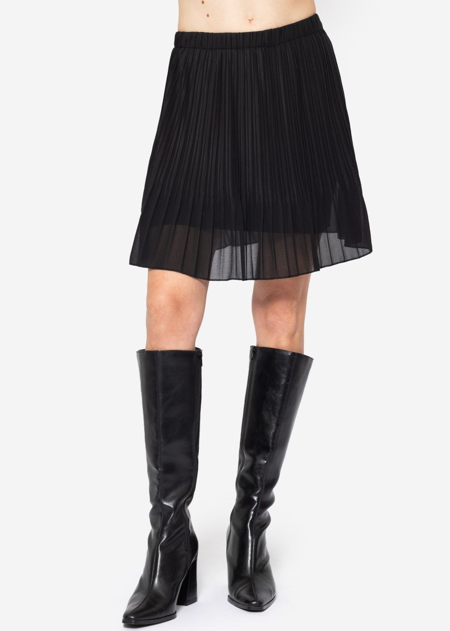 Pleated chiffon skirt, black