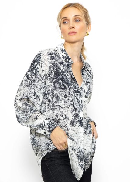 Oversize blouse with print - black and white