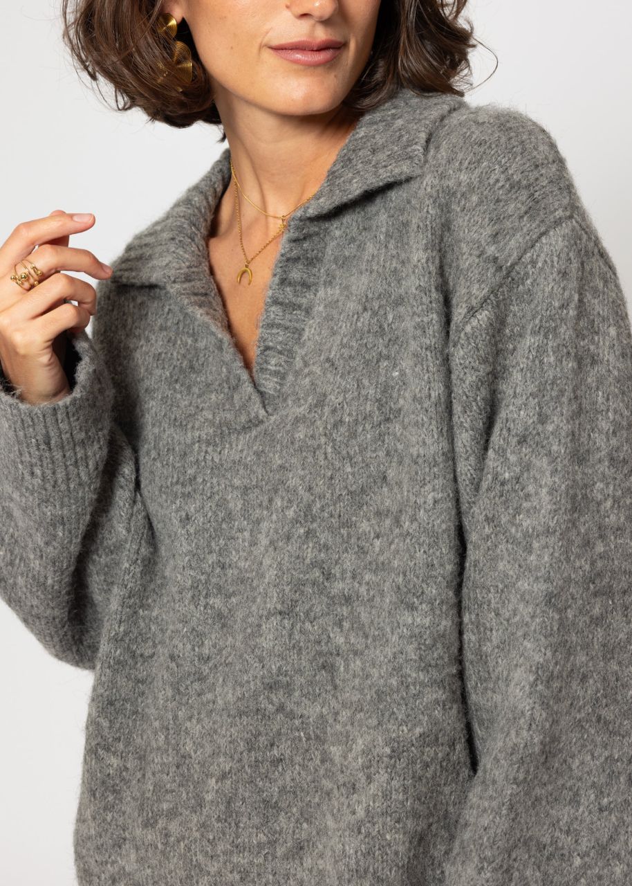 Oversize jumper with collar - grey