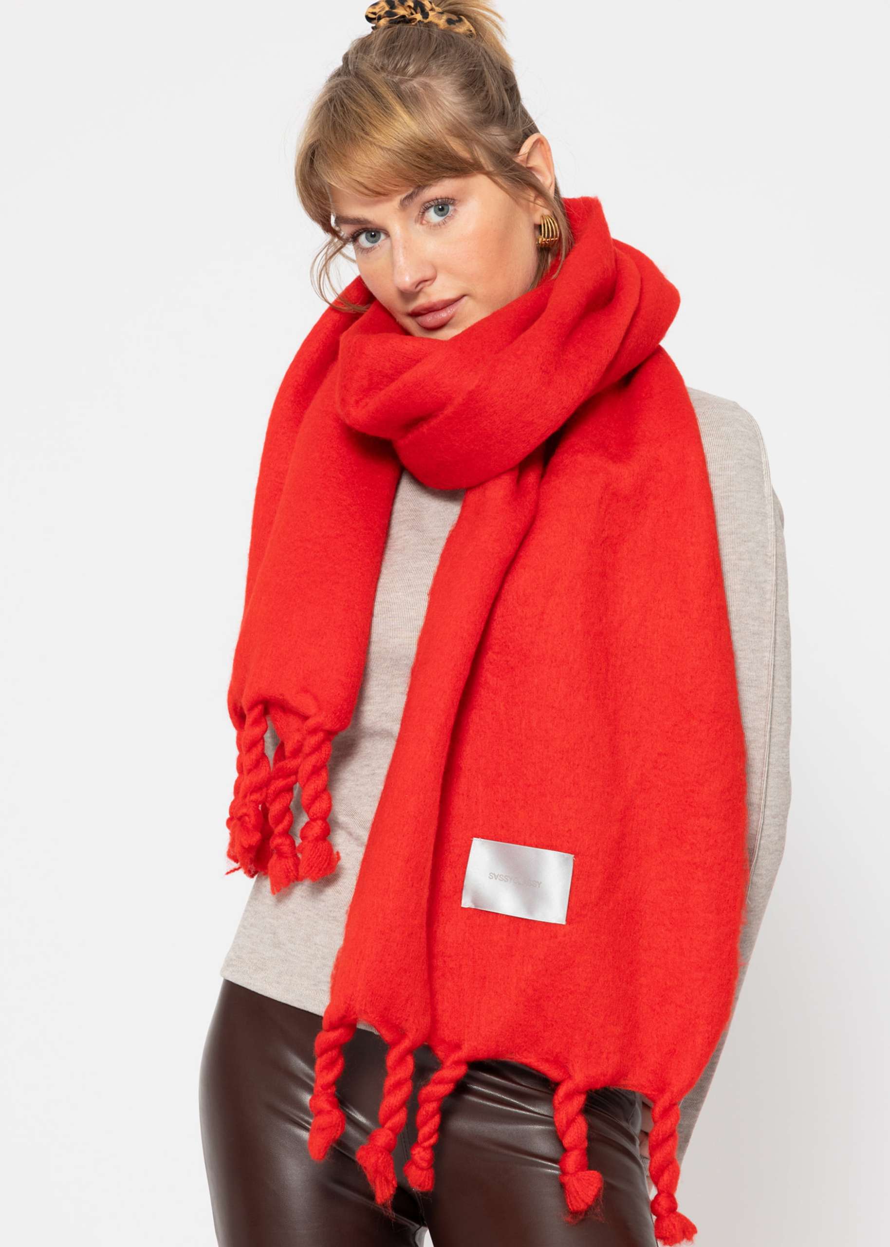 Fluffy scarf - red