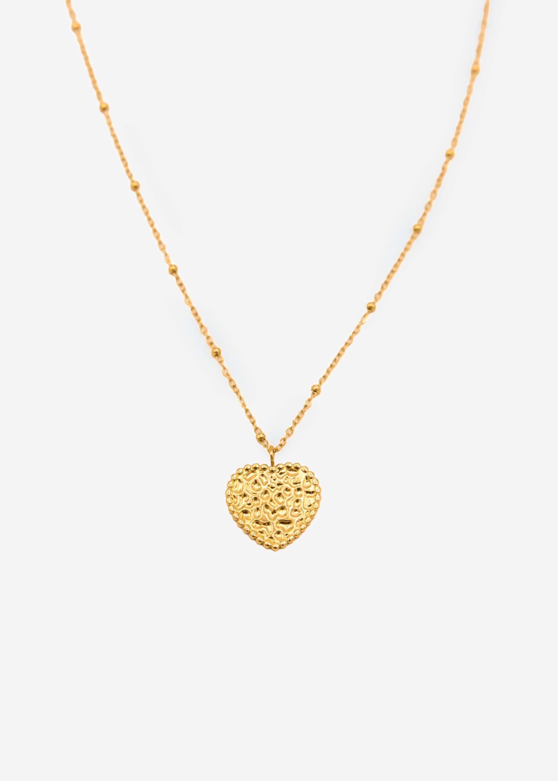 Necklace with heart pendant - gold