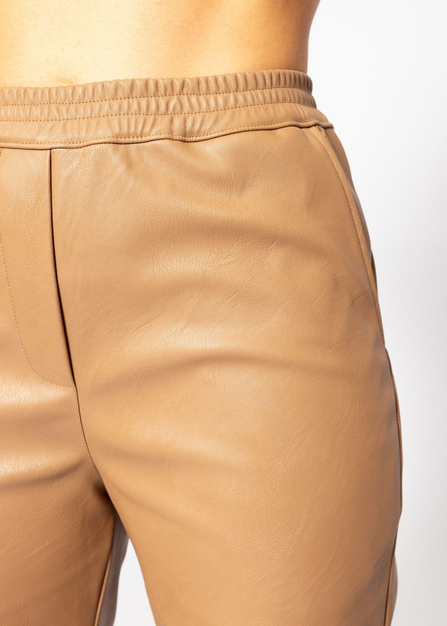 Faux leather trousers - camel