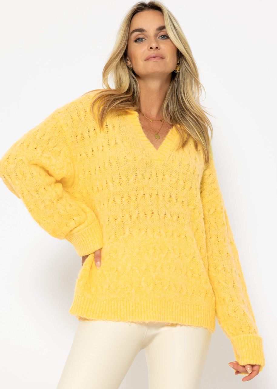 Fluffy cable-knit jumper with collar and V-neck - yellow