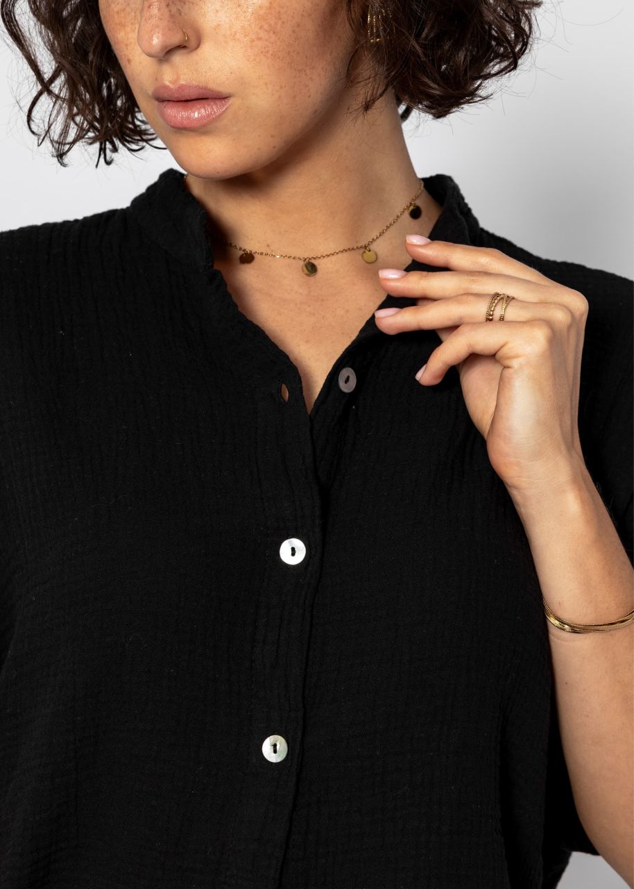 Muslin blouse with cropped short sleeves - black