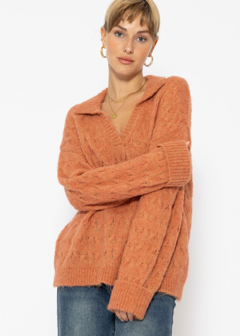 Fluffy cable-knit jumper with collar and V-neck - rust red