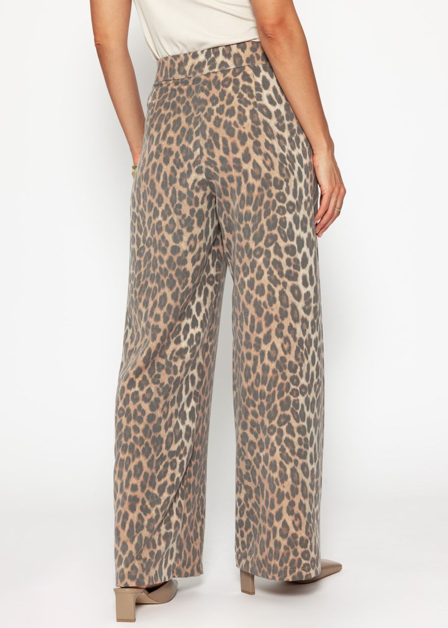 Pants with leo print - brown