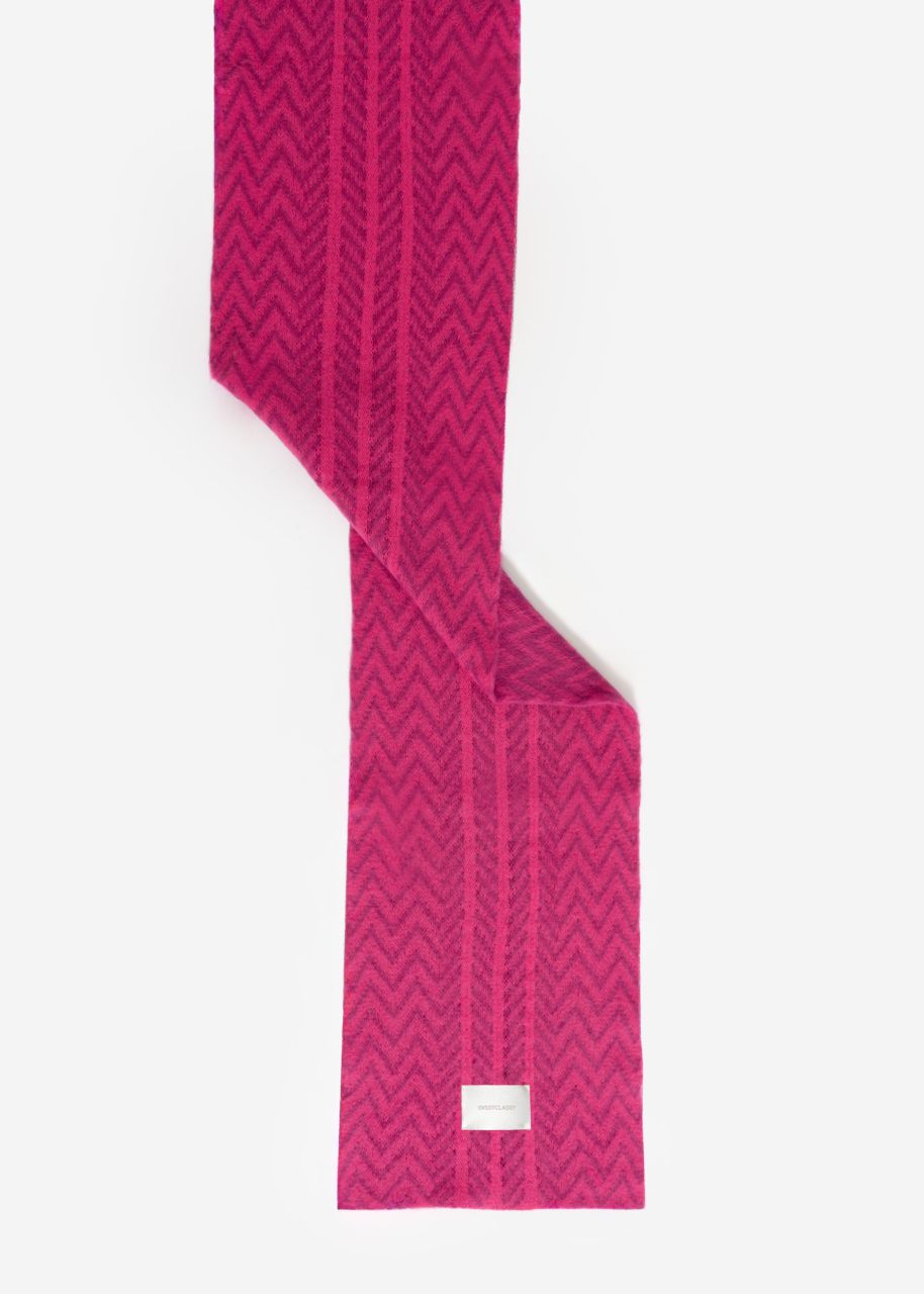 Patterned knitted scarf - pink-purple