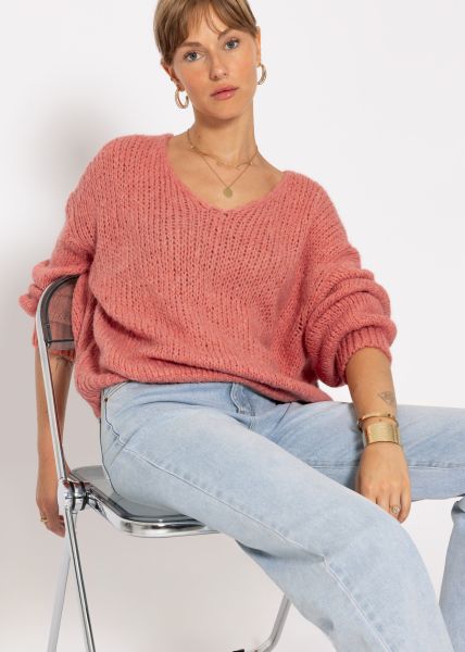 Oversized jumper with V-neck - salmon