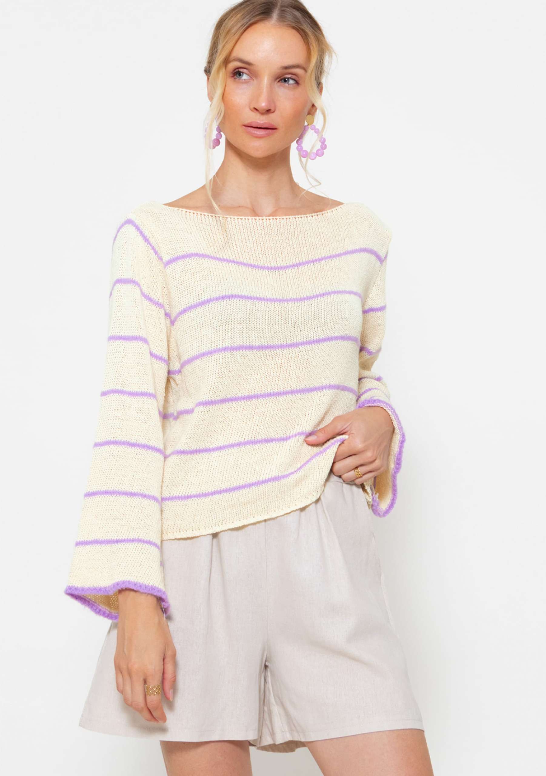 Cotton jumper with fine stripes - beige