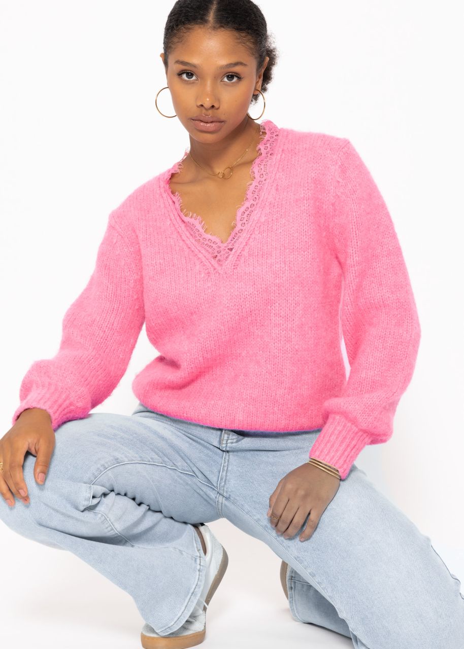 Jumper with lace neckline - pink