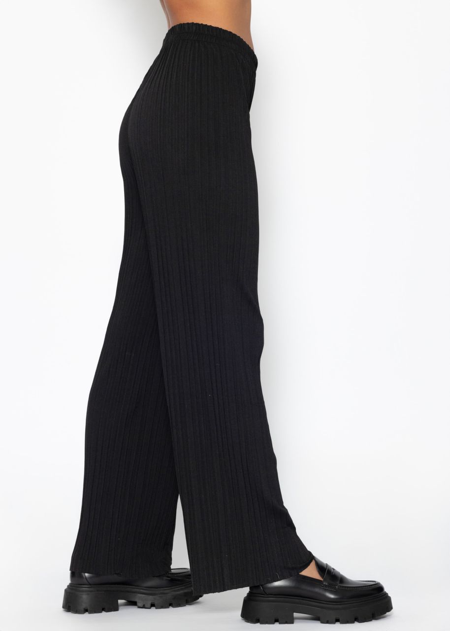 Pleated trousers - black