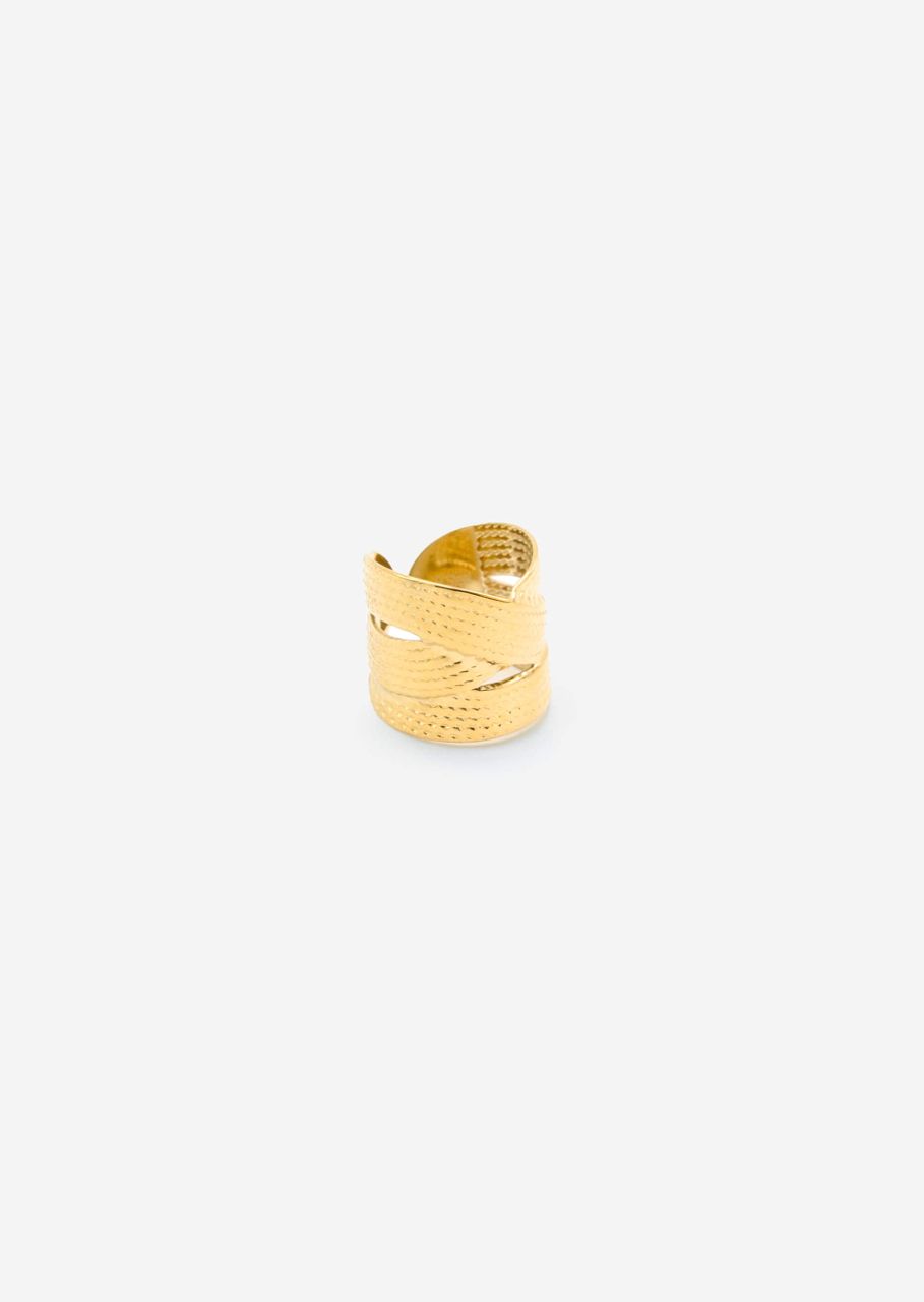 Looped ring with structure - gold