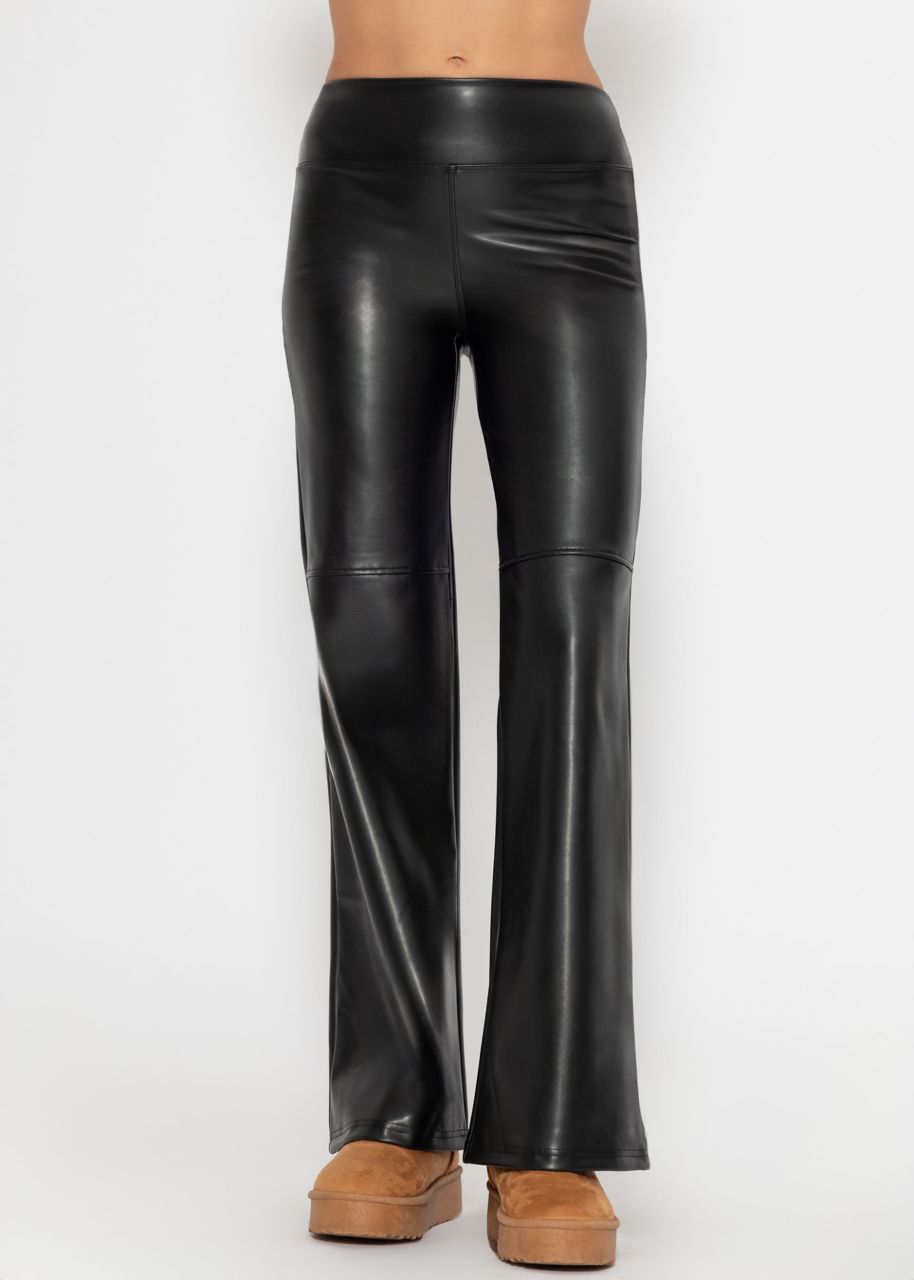 High-rise flared leggings made of faux leather with a wide waistband - black