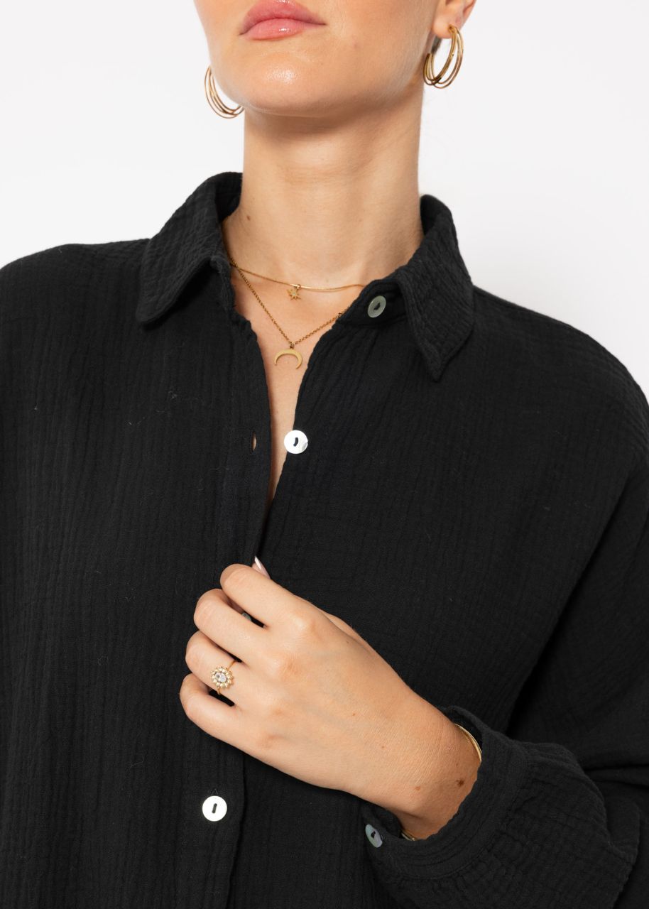 Muslin blouse in regular fit - black