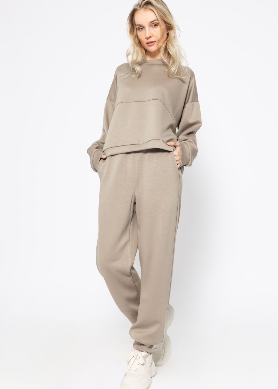 Soft sweatshirt with dividing seams - taupe