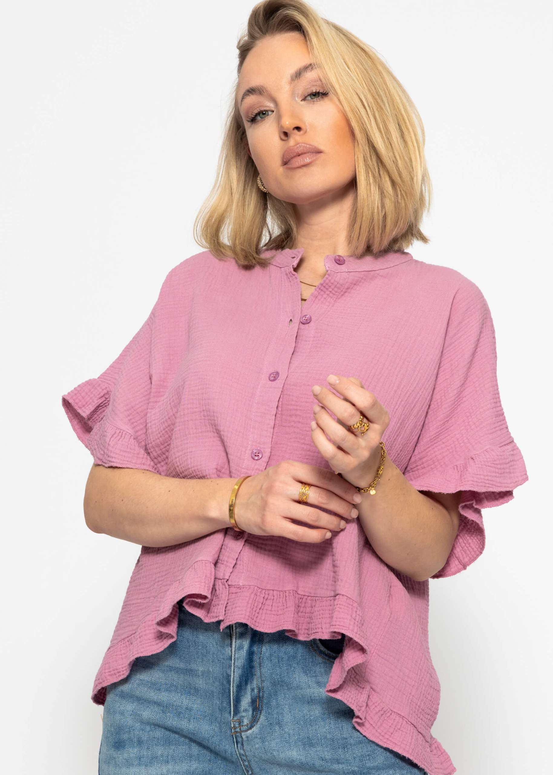 Muslin blouse with ruffled hem - pink