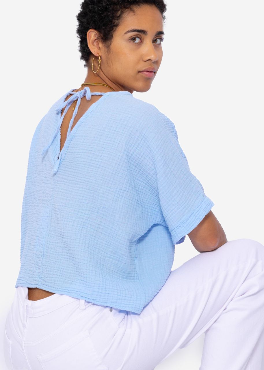 Muslin shirt with V-neck - light blue