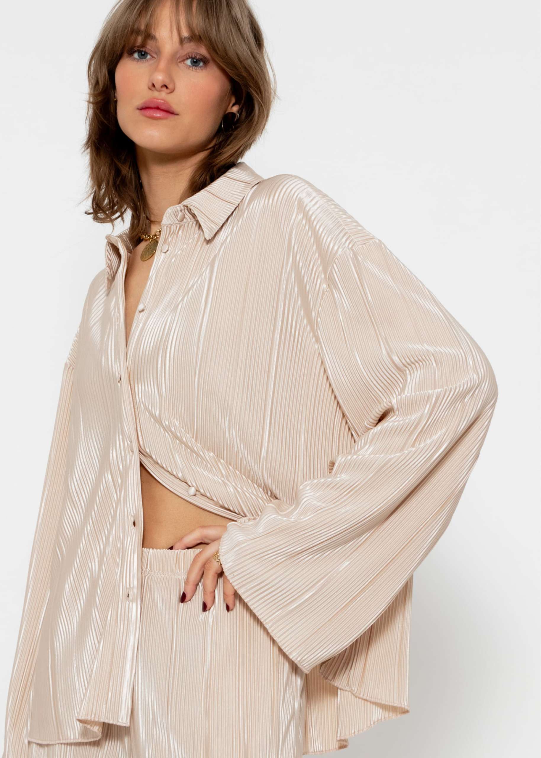 Pleated shirt blouse - beige