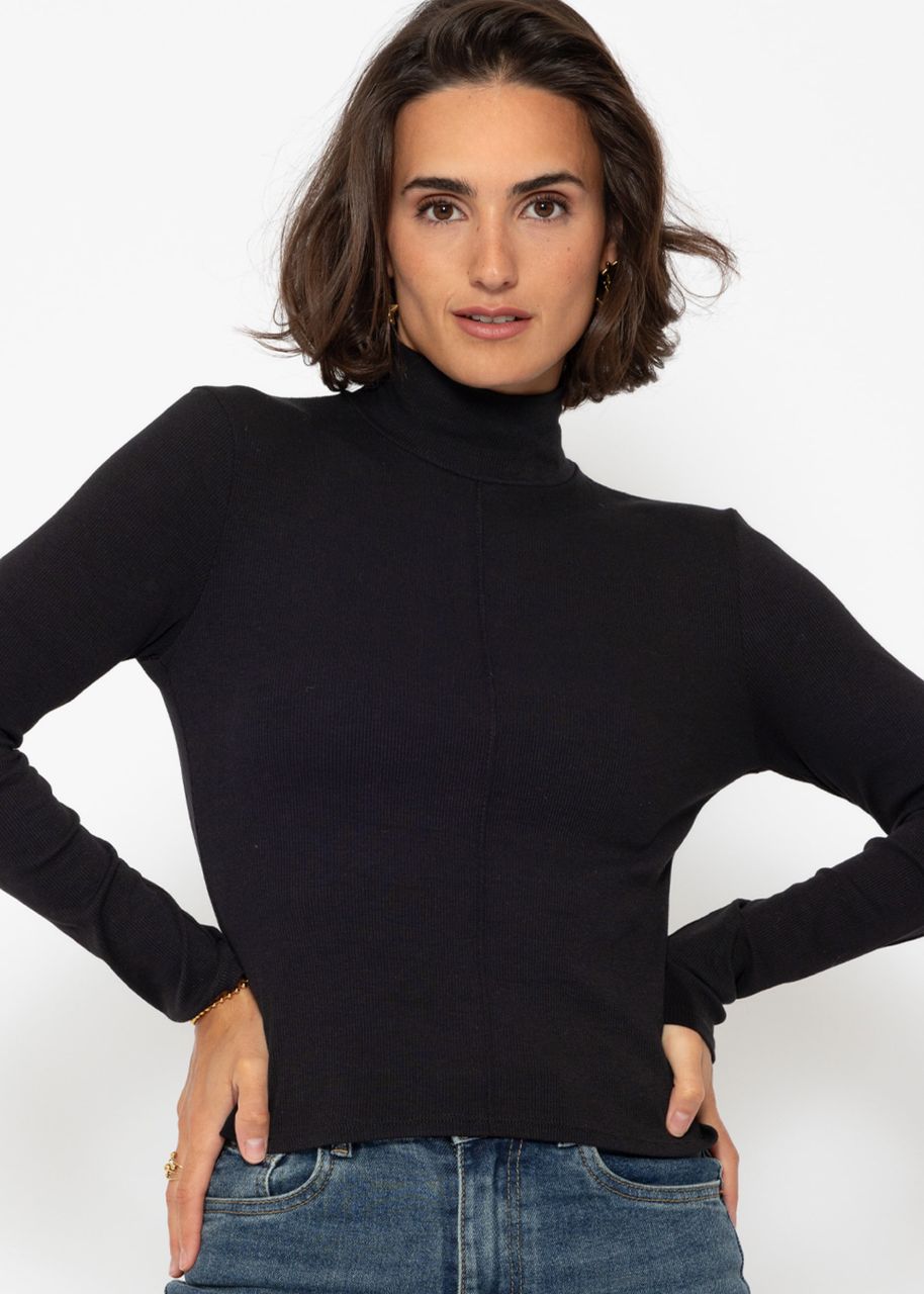 Long-sleeved shirt with turtleneck - black