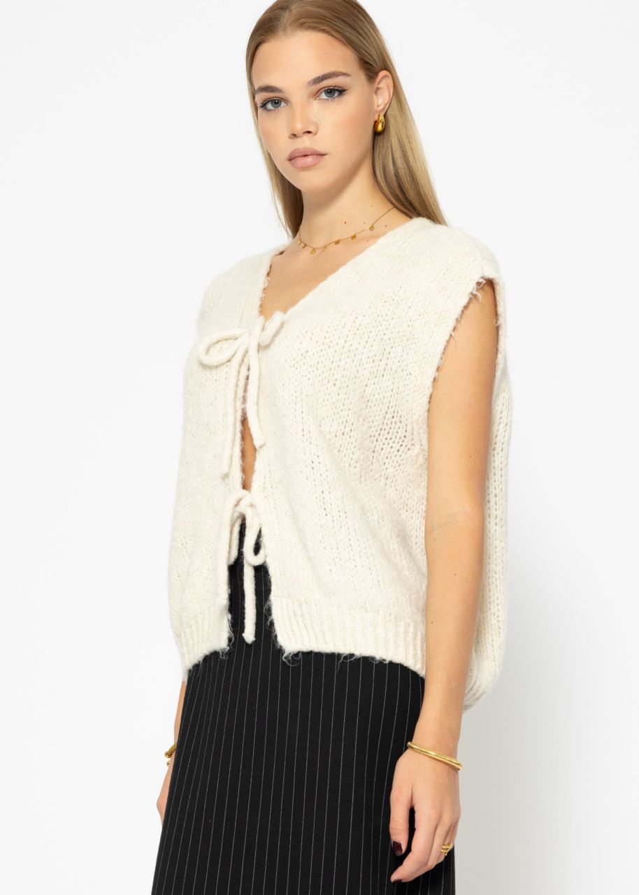 Fluffy, sleeveless knitted waistcoat - offwhite